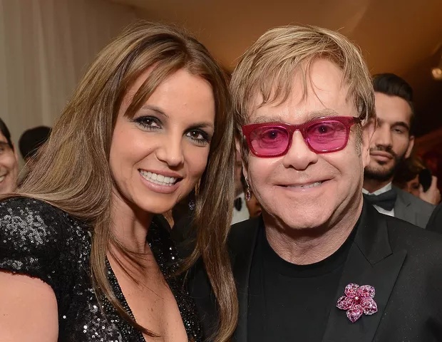 ELA VOLTOU! Britney Spears retorna à música com “Hold Me Closer”, parceria com Elton John; ouça